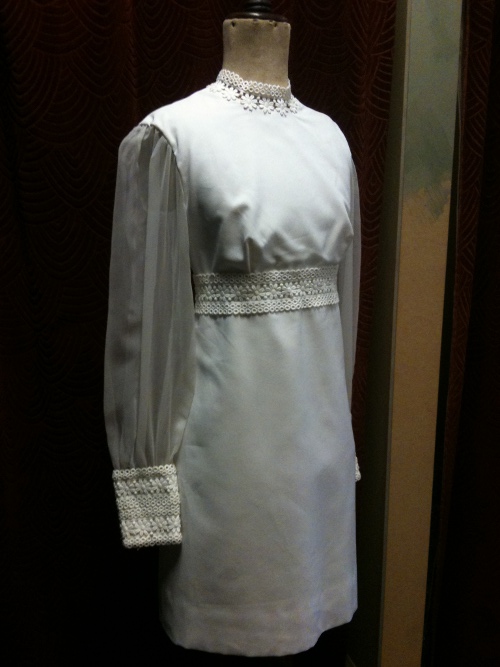 1960s wedding gown size 8